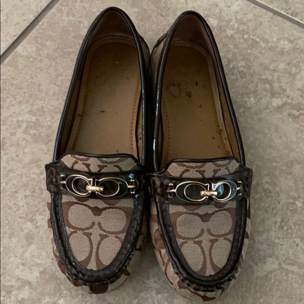 Coach flats